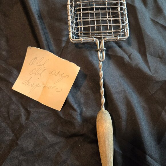 Vintage Stainless Steel Soap Cage/Soap Shaker/Saver - Picture 5 of 5